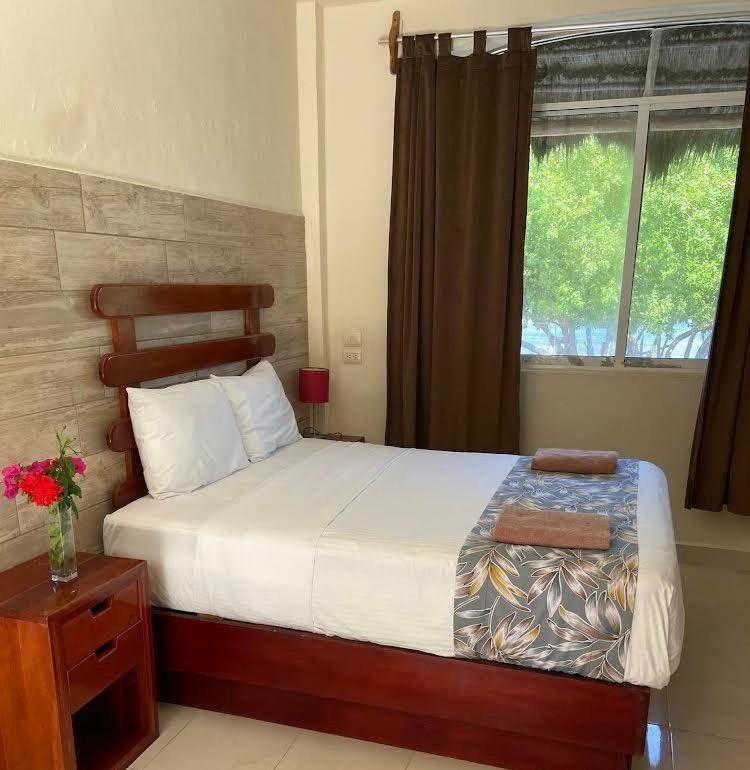 Porto Coral Hotel & Suites Махахуал Екстериор снимка