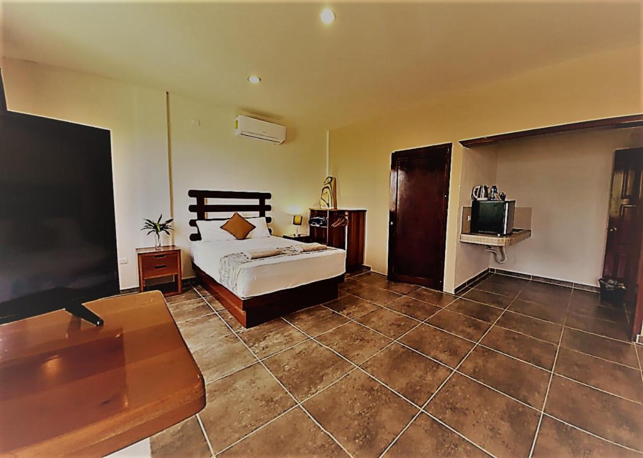 Porto Coral Hotel & Suites Махахуал Екстериор снимка
