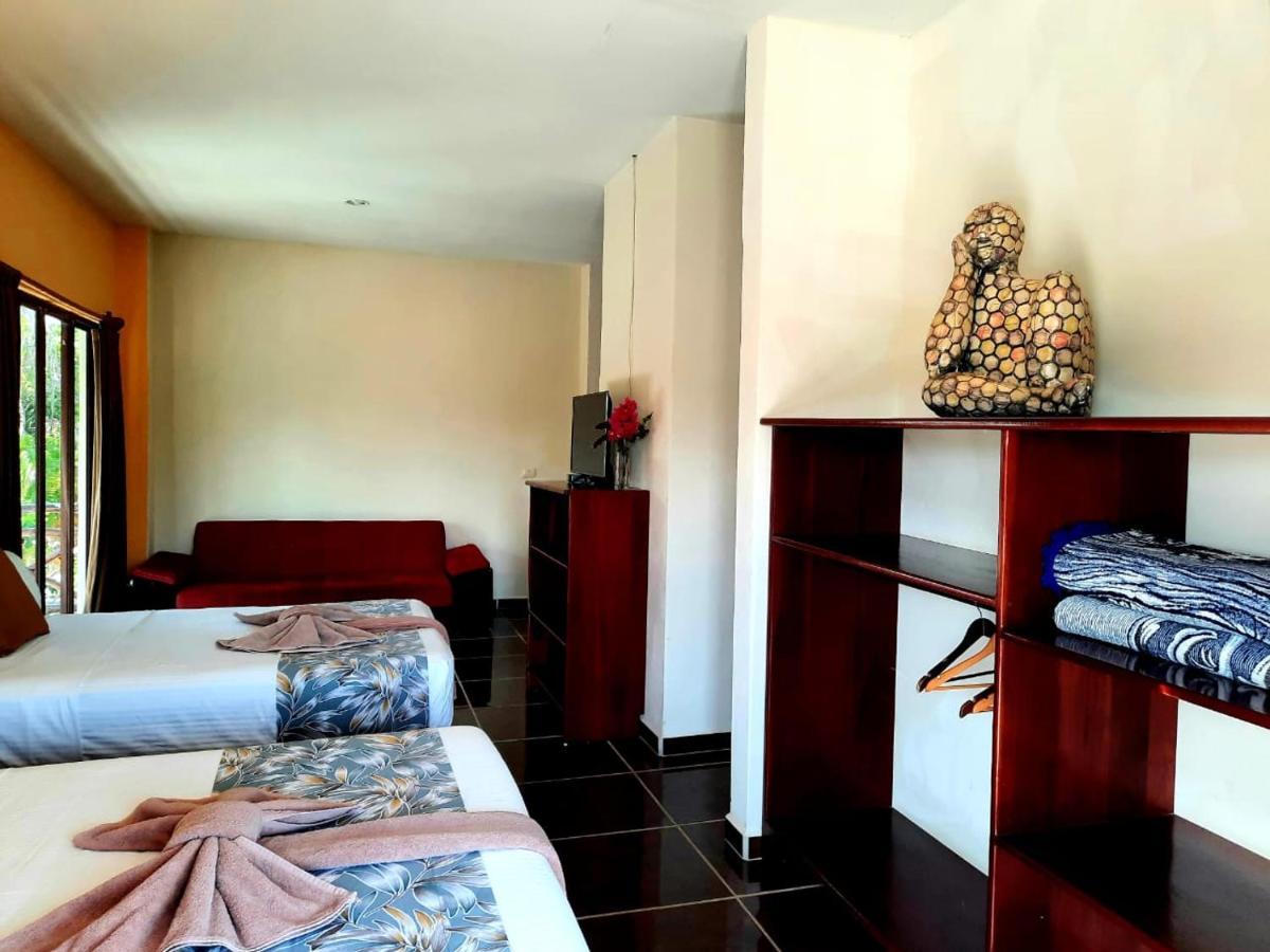 Porto Coral Hotel & Suites Махахуал Екстериор снимка